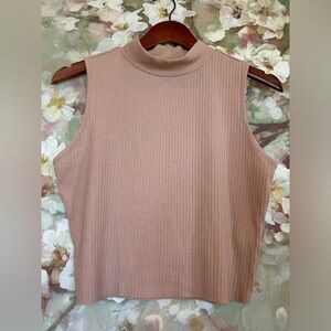 GB•Nude Pink Cropped‎ Tank•Ribbed•Sz L